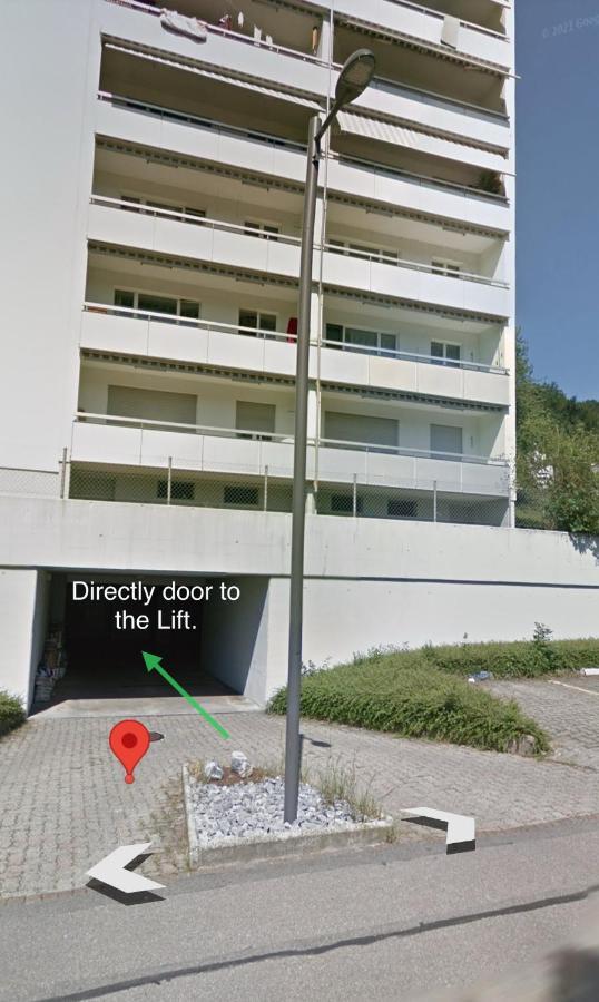 Appartamento Per 4 Persone Rudolfstetten Bagian luar foto